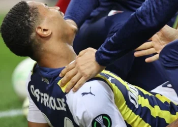 Oosterwolde’den Fenerbahçe’ye kötü haber