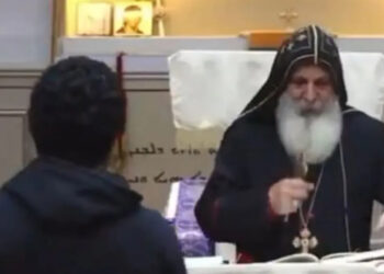 Avustralya’da kiliseye canlı yayında saldırı: Papaz bıçaklandı