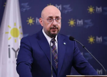 İYİ Partili Poyraz: Van seçimleri yenilenmeli