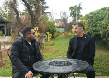 Sinan Oğan ‘1 milyon dolardan fazla eder’ dediği malikanesini gezdirdi