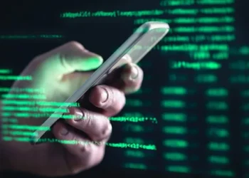 ‘Telefonunuza virüs bulaştı’ mesajı atıp 10 milyon lirasını çaldılar