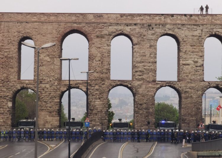 Mümtaz’er Türköne yazdı I Anayasanın modeli değişir mi?