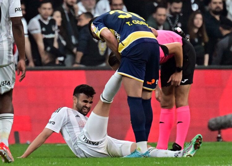 Beşiktaş'tan Ghezzal ve Rashica için sakatlık açıklaması 1 Beşiktaş’tan Ghezzal ve Rashica için sakatlık açıklaması