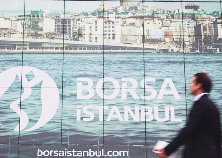 Borsada yatırımcı sayısı rekor kırdı 1 Borsada yatırımcı sayısı rekor kırdı