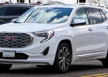 Diyanet İşleri Başkanı Ali Erbaş’ın Mekke’de kullandığı araç da lüks çıktı