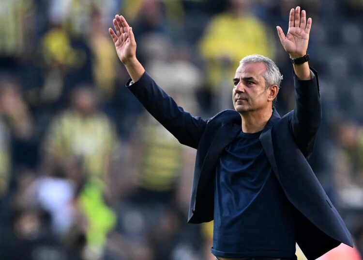 Resmi açıklama geldi: Fenerbahçe, İsmail Kartal ile yolları ayırdı 1 Resmi açıklama geldi: Fenerbahçe, İsmail Kartal ile yolları ayırdı