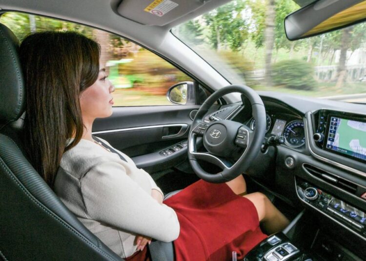 Hyundai’dan sürücüsüz otomobil teknolojisine 1 milyar dolarlık yatırım yapıyor 1 Hyundai’dan sürücüsüz otomobil teknolojisine 1 milyar dolarlık yatırım yapıyor