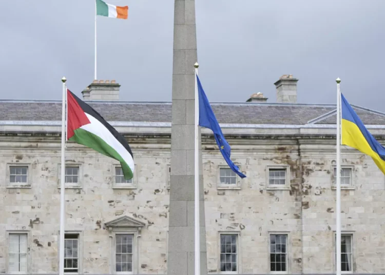 Reddiyeci cephede gedik açıldı: İspanya, İrlanda ve Norveç Filistin'i resmen tanıdı 1 Reddiyeci cephede gedik açıldı: İspanya, İrlanda ve Norveç Filistin’i resmen tanıdı