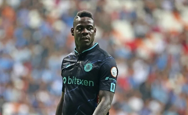 Mario Balotelli gözyaşlarıyla veda etti
