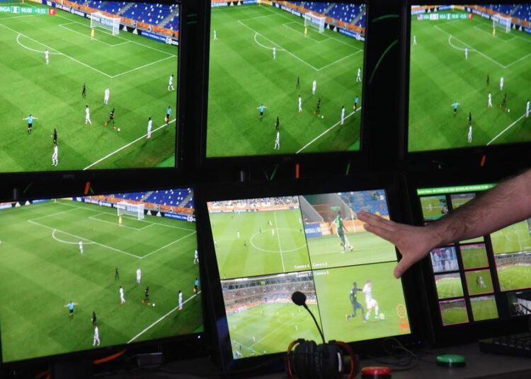 Takımlar, oylama yapacak: VAR uygulaması kaldırılabilir 1 Takımlar, oylama yapacak: VAR uygulaması kaldırılabilir