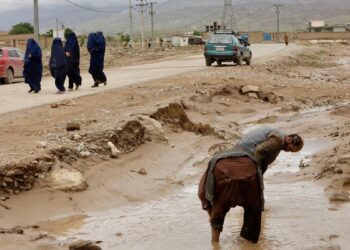 Afganistan’daki selde ölü sayısı 315’i geçti