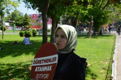 Atanamayan öğretmenler, Saraçhane’den haykırdı: Ailemizin yüzüne bakamıyoruz 5 Atanamayan öğretmenler, Saraçhane’den haykırdı: Ailemizin yüzüne bakamıyoruz