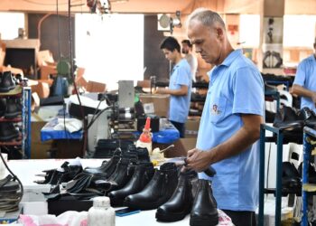 Fabrikalar birer birer kapanıyor… Böyle giderse kimse ayakta kalamayacak