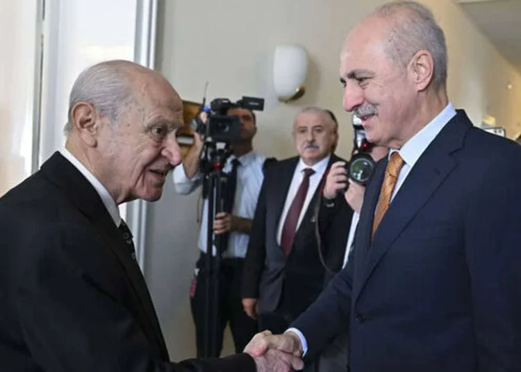 Numan Kurtulmuş’tan Bahçeli’ye anayasa ziyareti