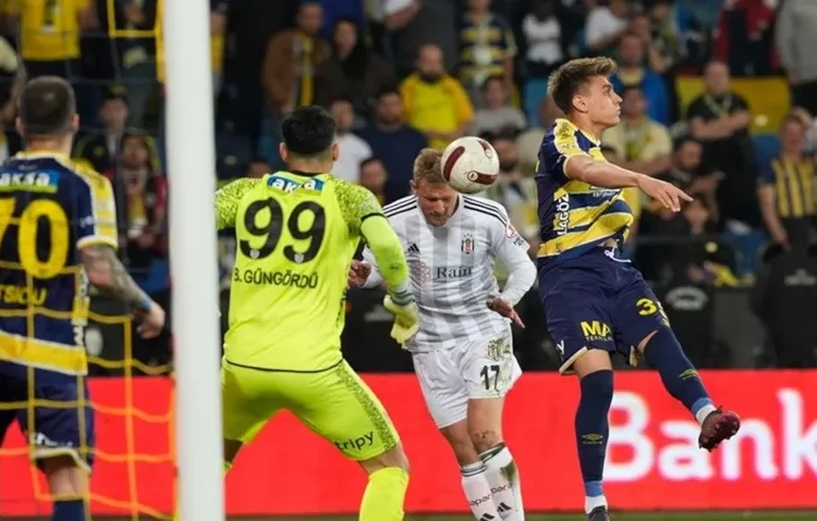 Beşiktaş ve Ankaragücü, Türkiye Kupası'nda ilk finalist olmak için karşı karşıya 1 Beşiktaş ve Ankaragücü, Türkiye Kupası’nda ilk finalist olmak için karşı karşıya