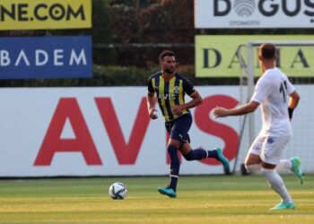 Bir dönem Fenerbahçe’de oynamıştı: Steven Caulker Türkiye’de çalıştığı en kötü teknik direktörü itiraf etti