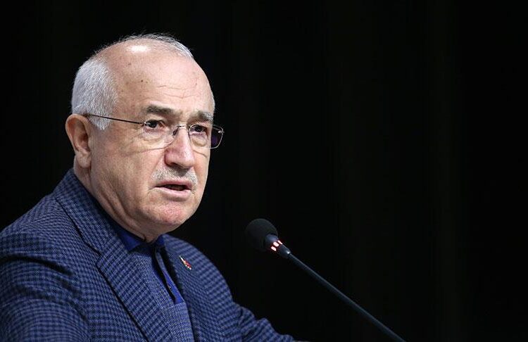 “Anayasayı değiştirmek, Erciyes dağını taşımaktan zordur”