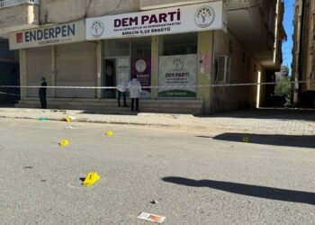 Şanlıurfa Birecik DEM Parti bürosuna silahlı saldırı!