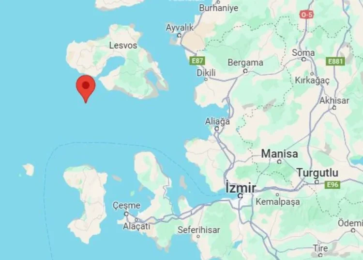 İzmir sallandı! 4,5 büyüklüğündeki deprem korkuttu 1 İzmir sallandı! 4,5 büyüklüğündeki deprem korkuttu