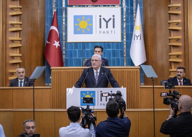 Dervişoğlu’ndan Ayhan Bora Kaplan tepkisi: Tek sorumlusu Erdoğan