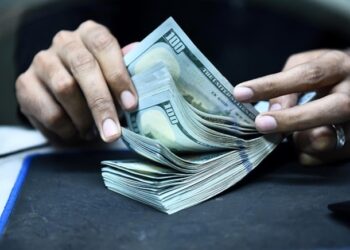 Dolarda yeni dönem: Türk şirketleri dövizle borçlanmaya hücum ediyor