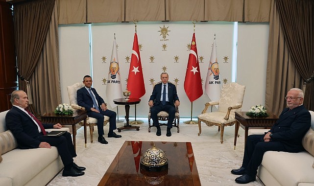Mercan Bulut’un analiz haberi l CHP yükselişe geçince, gizli bir el aşağı çekiyor 1 Mercan Bulut’un analiz haberi l CHP yükselişe geçince, gizli bir el aşağı çekiyor
