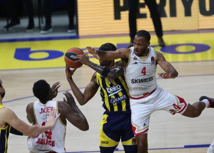 Fenerbahçe, evinde Monaco’ya yenildi! Tur umudu Fransa’ya kaldı