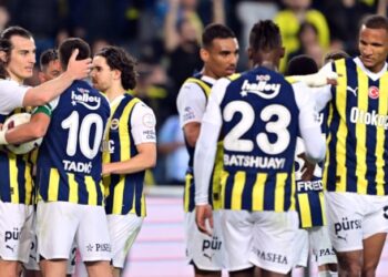 Kayserispor’u yenen Fenerbahçe umudunu gelecek haftaya taşıdı