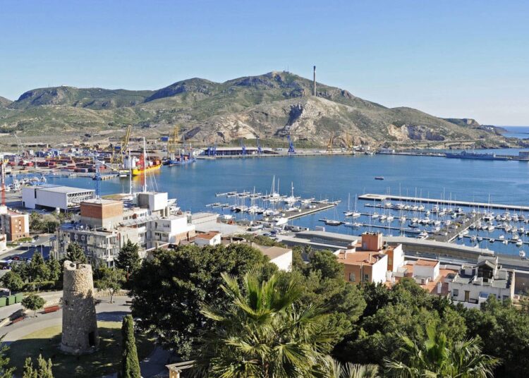 İspanya limanı, İsrail’e silah taşıyan gemiye kapandı