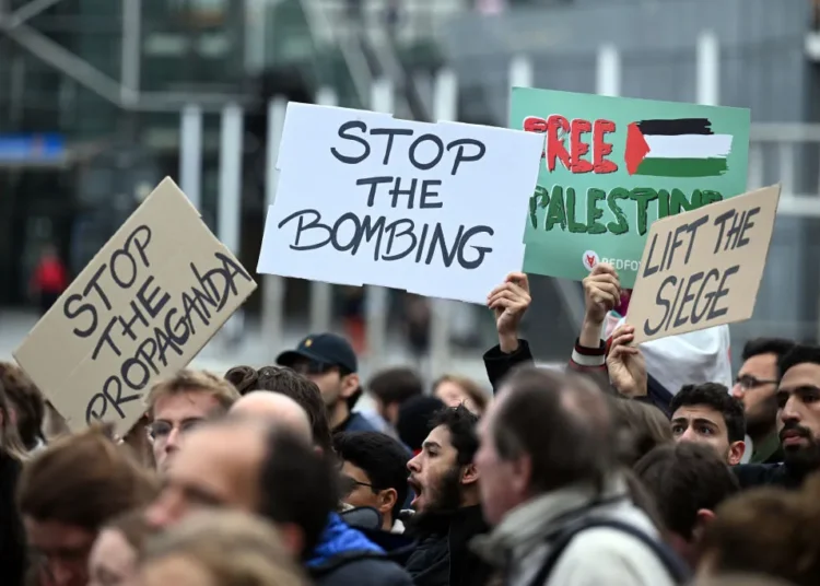 İsrail'de 1300 akademisyen ortak bildiriye imza attı, Gazze'deki savaşın sonlandırılmasını istedi 1 İsrail’de 1300 akademisyen ortak bildiriye imza attı, Gazze’deki savaşın sonlandırılmasını istedi