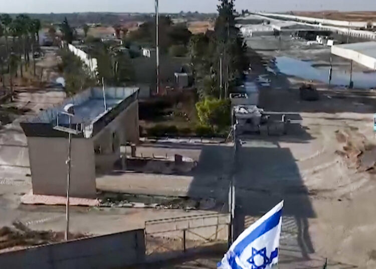 Tepkilere rağmen kara harekatı başlatan İsrail, Refah’ta sınır kapısını ele geçirdi