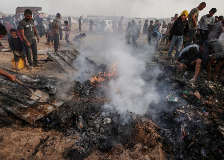 İsrail, yine Refah’taki çadırları bombaladı: 20 kişi öldü