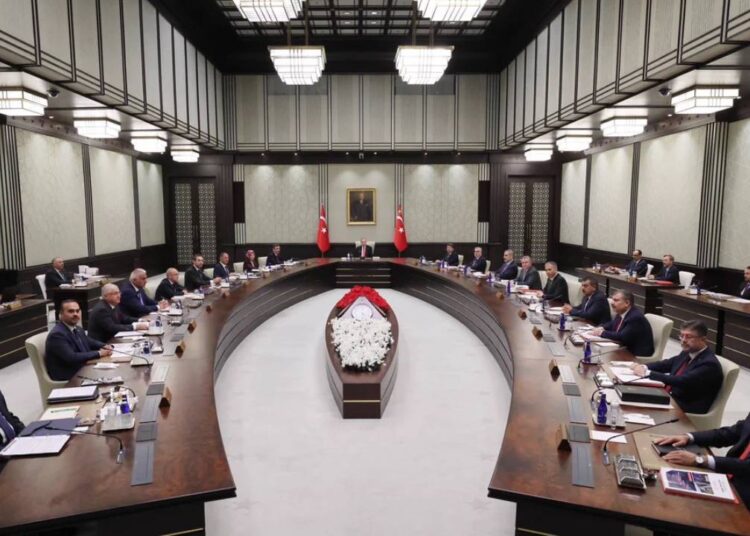 Kabine yarın toplanıyor: Gündemde emekli maaşlı ve dar gelirlilerin durumu da var 1 Kabine yarın toplanıyor: Gündemde emekli maaşlı ve dar gelirlilerin durumu da var