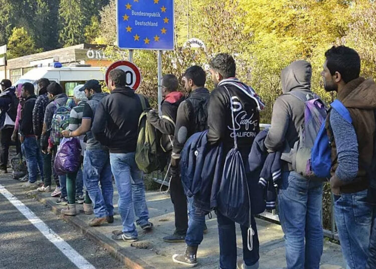 Türkiye’den kaçış! Sebep: Ekonomik kriz, yoksulluk, baskı ve otoriter rejim