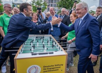 Fransa’dan Almanya’ya 24 yıl aradan sonra ilk üst düzey ziyaret