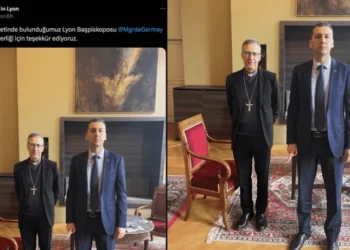 Türkiye’nin Lyon Başkonsolosu’nun din adamıyla çektirdiği fotoğrafı olay oldu