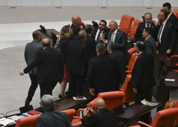 Meclis’te “1400 sene” tartışması