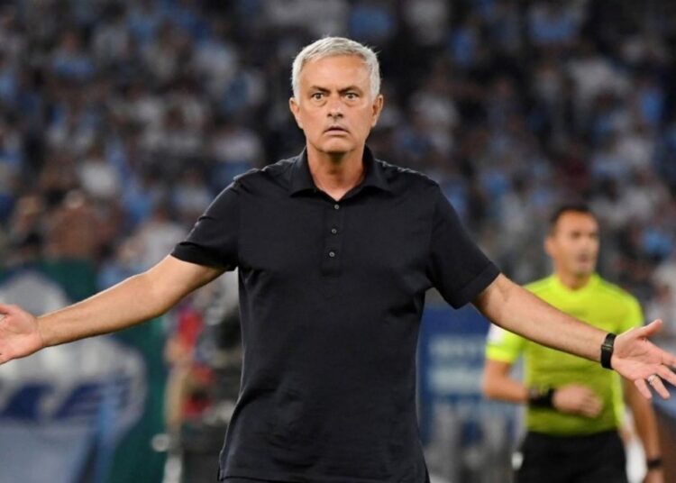 Mourinho Türkiye'den teklif aldığını doğruladı: İki hafta içinde... 1 Mourinho Türkiye’den teklif aldığını doğruladı: İki hafta içinde…