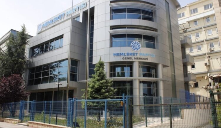 Muharrem İnce, parti binasına kilit vurdu! Varlığını sanalda sürdürecek