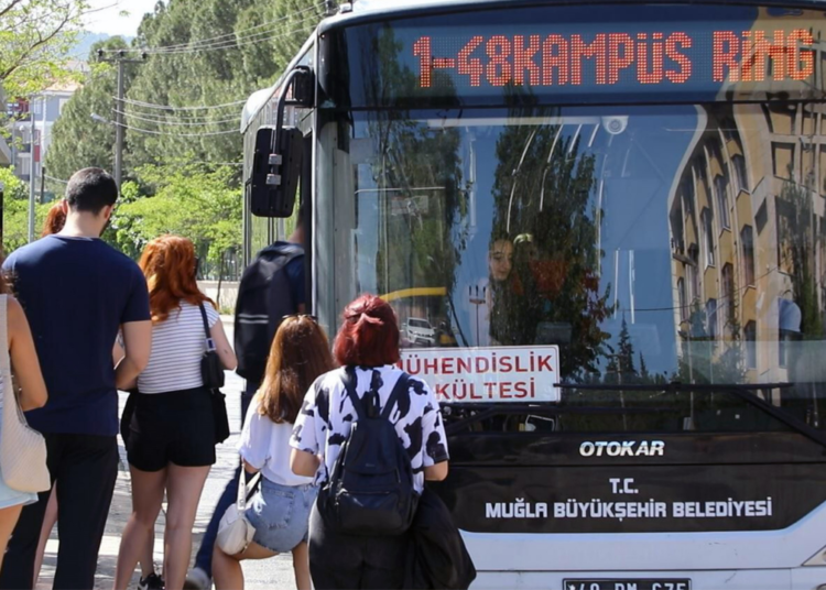 Muğla'da öğrenciye toplu taşıma 1 lira oldu 1 Muğla’da öğrenciye toplu taşıma 1 lira oldu