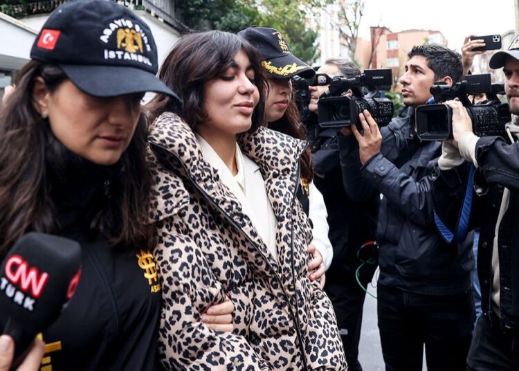 Cezaevinde kendini yaralayan Bahar Candan hastaneye kaldırıldı