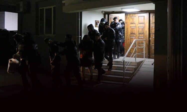 Dolandırıcılara operasyon! 19 ilde 51 şüpheli yakalandı