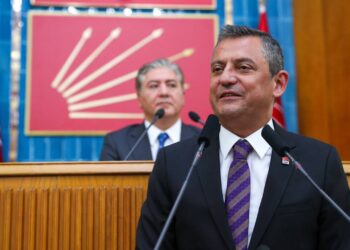 Özgür Özel’den adaylık açıklaması: Kendi adaylığımı dayatmak gibi bir hata yapmayacağım