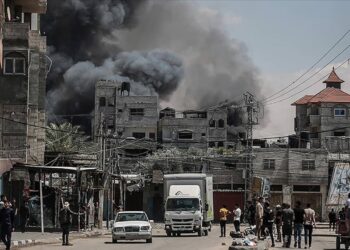 Sınır Tanımayan Doktorlar: İsrail’in saldırıları sonucu Refah mezarlığa dönüşür