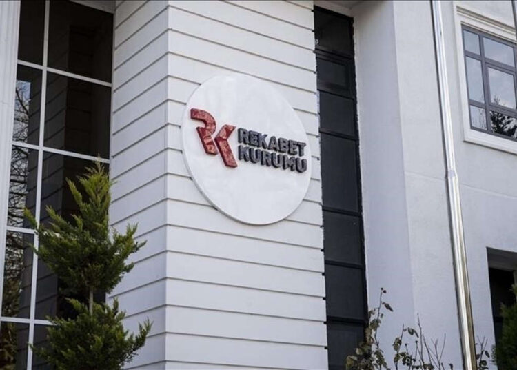 İstanbul’un Fransız liselerine 21,3 milyon lira idari para cezası