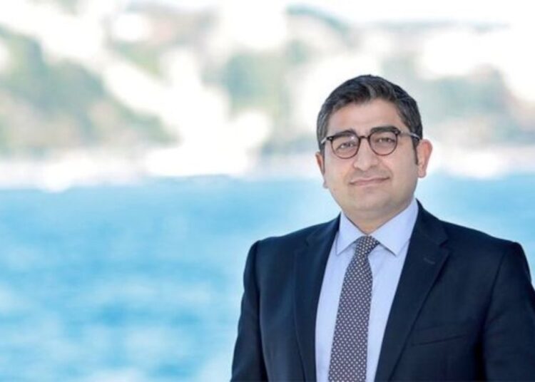 Sezgin Baran Korkmaz: İki ay sonra döneceğim, benden ikinci Reza Zarrab çıkmaz 1 Sezgin Baran Korkmaz: İki ay sonra döneceğim, benden ikinci Reza Zarrab çıkmaz