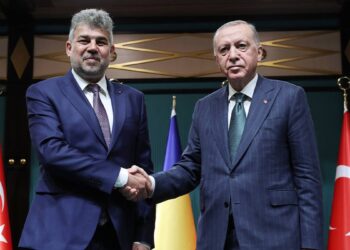 Erdoğan'dan vize muafiyeti açıklaması: Romanya vatandaşları, Türkiye'ye kimlikle seyahat edebilecek 1 Erdoğan’dan vize muafiyeti açıklaması: Romanya vatandaşları, Türkiye’ye kimlikle seyahat edebilecek
