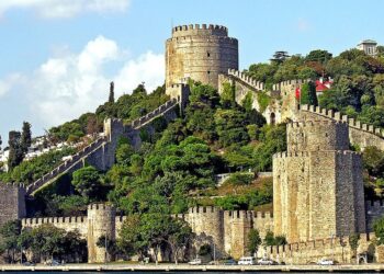 Rumeli Hisarı’nın altında gizli tünel keşfedildi
