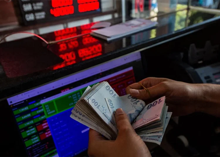 Türkiye swap kısıtlamalarını gevşetiyor! Ekonomistler tepkili