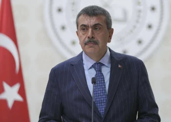 Bakan Tekin’den ‘yeni müfredat’ eleştirilerine yanıt: “Okuyarak eleştirsinler”